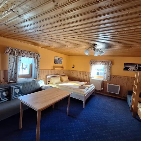 Hotel Pomezní Bouda